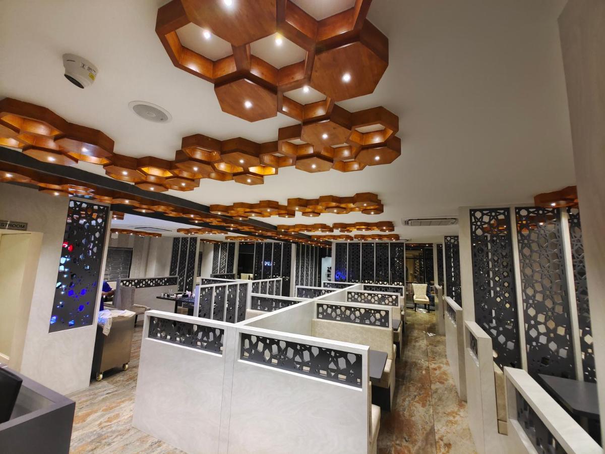 Hotel Thousand Pillars Warangal Exterior photo