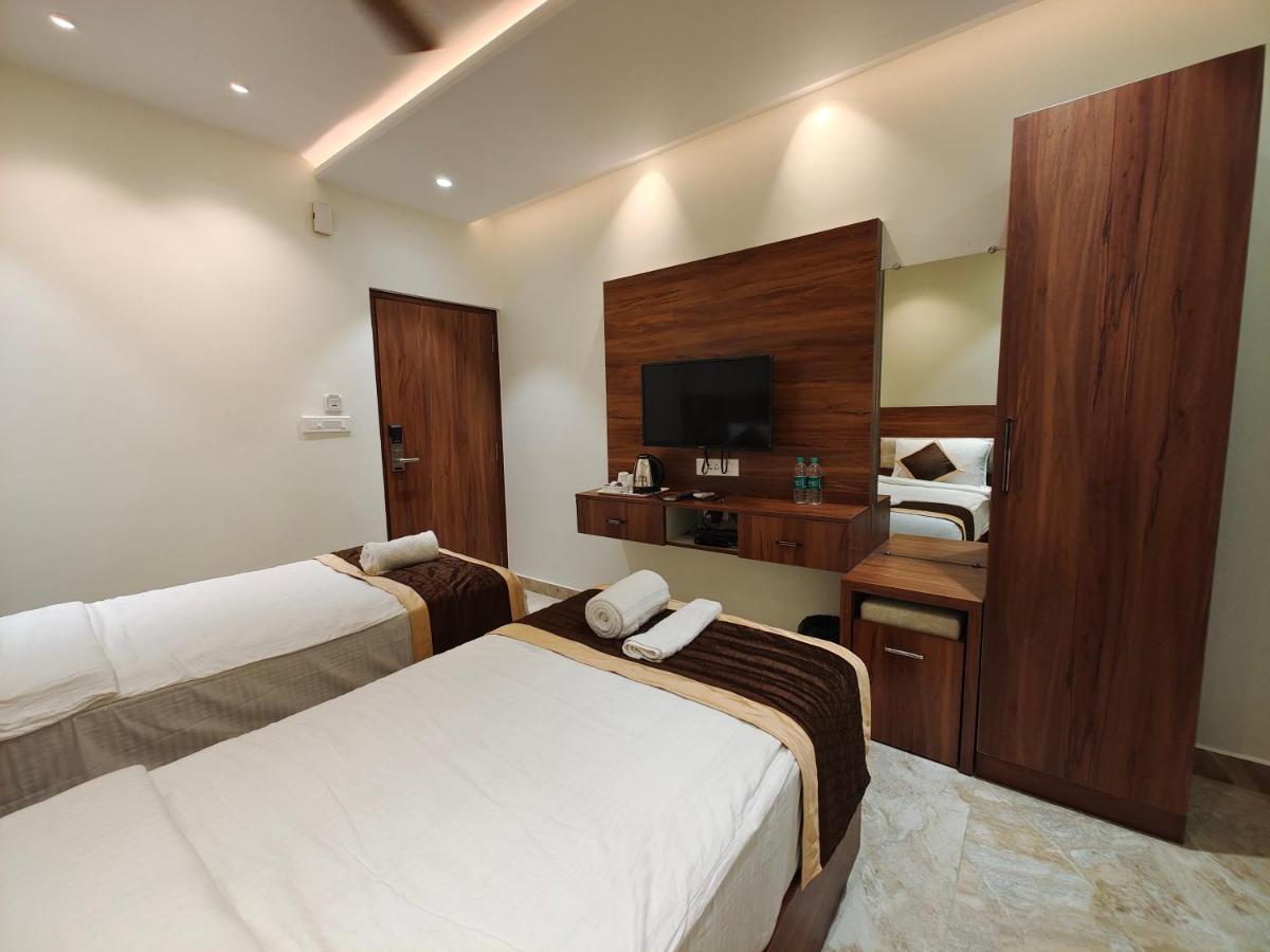 Hotel Thousand Pillars Warangal Exterior photo