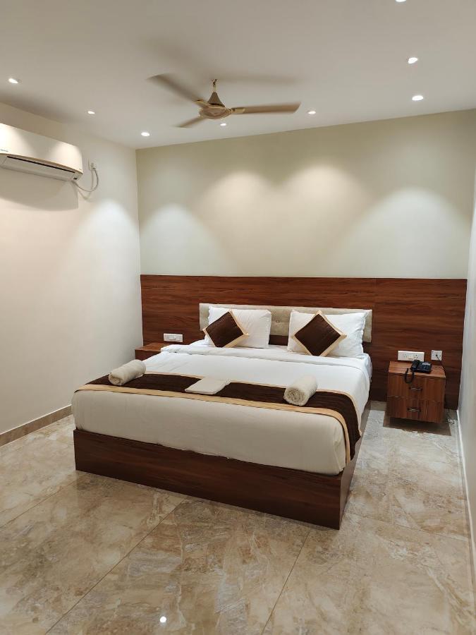 Hotel Thousand Pillars Warangal Exterior photo