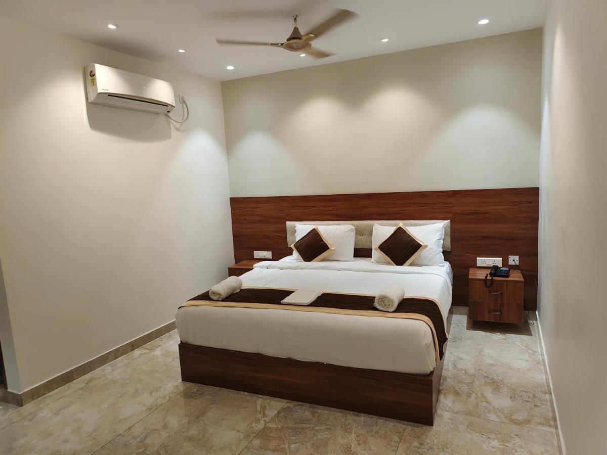 Hotel Thousand Pillars Warangal Exterior photo